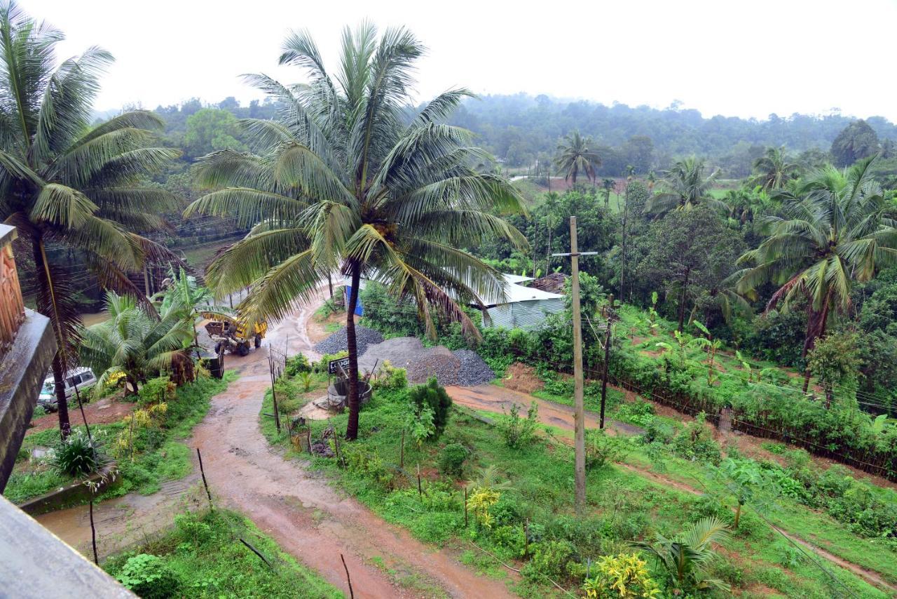 Sri Ranga Homestay Māvingundi 外观 照片